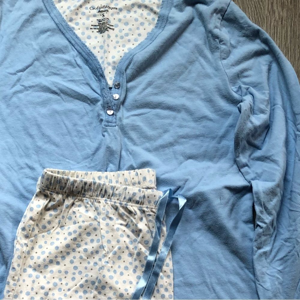 Croft and Barrow Pajama Blue Polkadotted Sleepwear Set