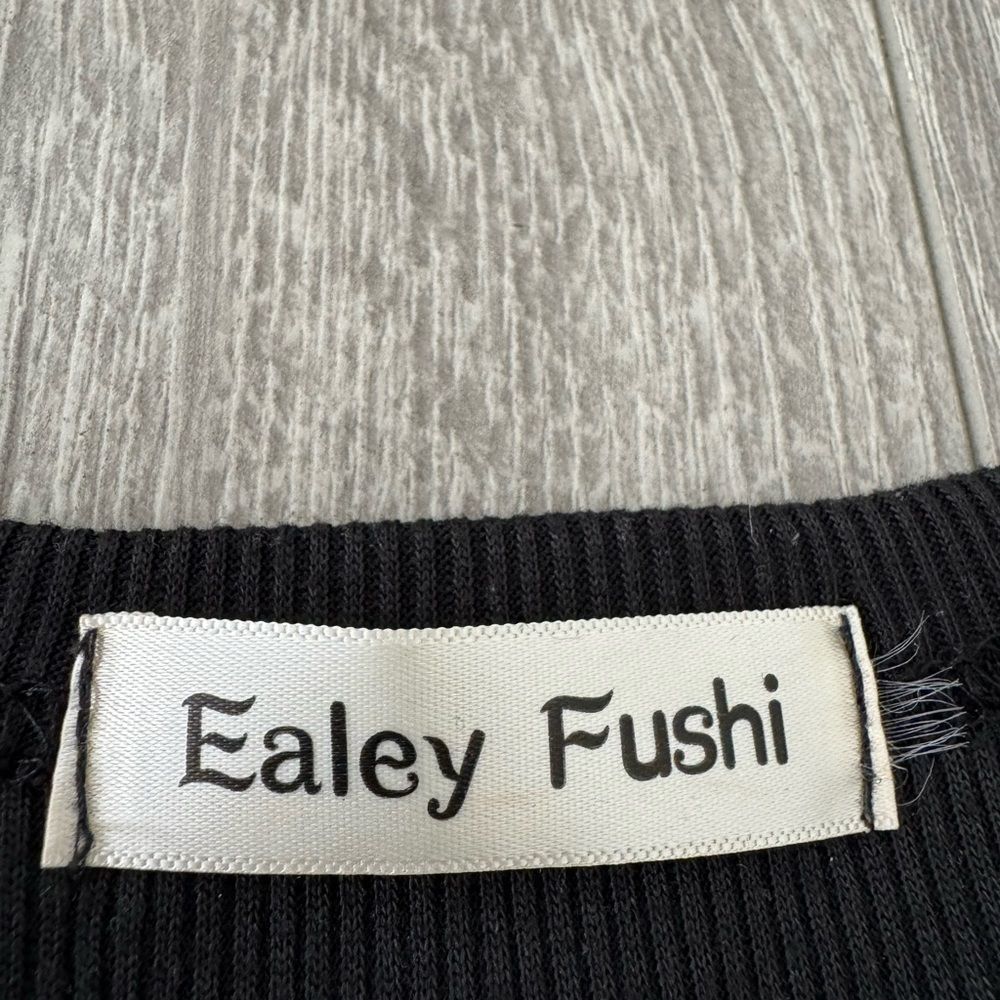 Ealey Fushi Quarter Zip Short Sleeve Shirt Black Top