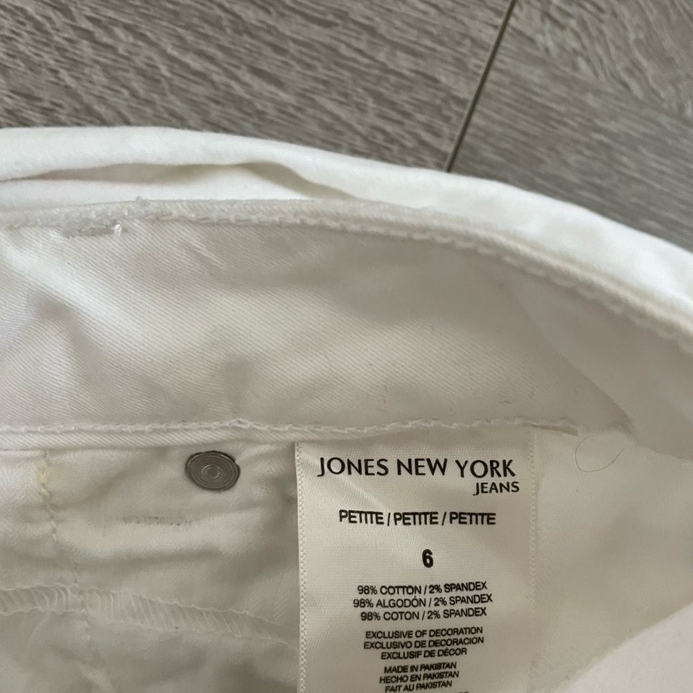 Jones New York White Denim Jeans