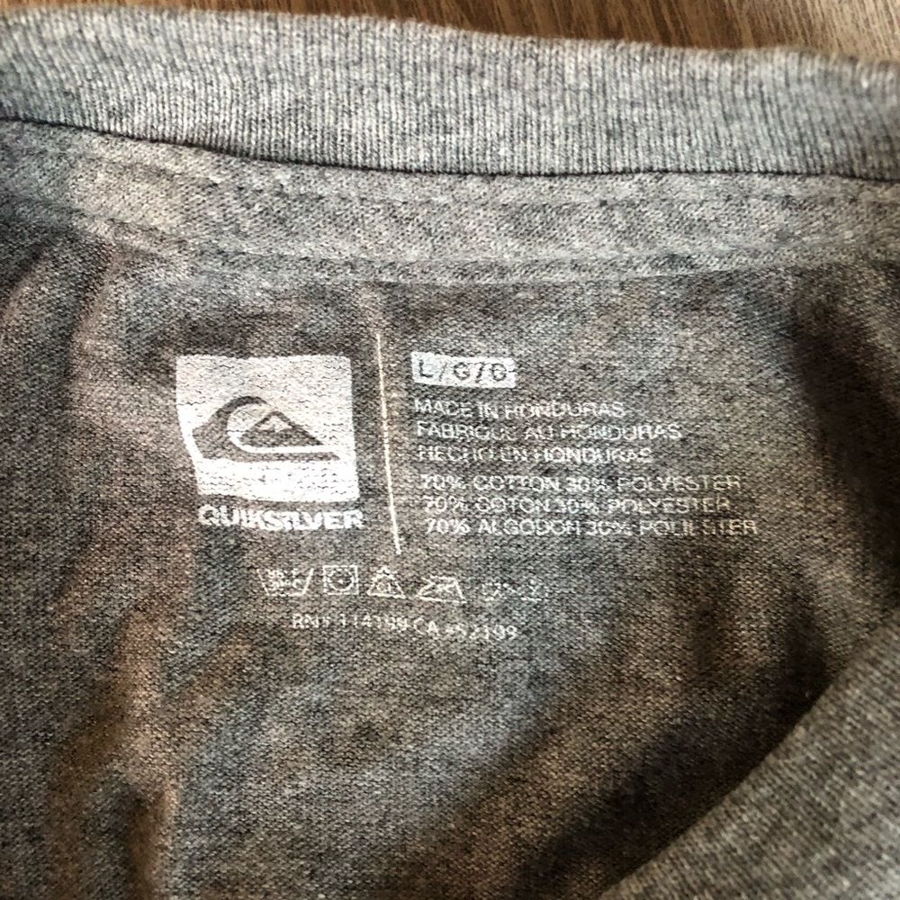 Quiksilver Grey Graphic Short Sleeve Tee Shirt