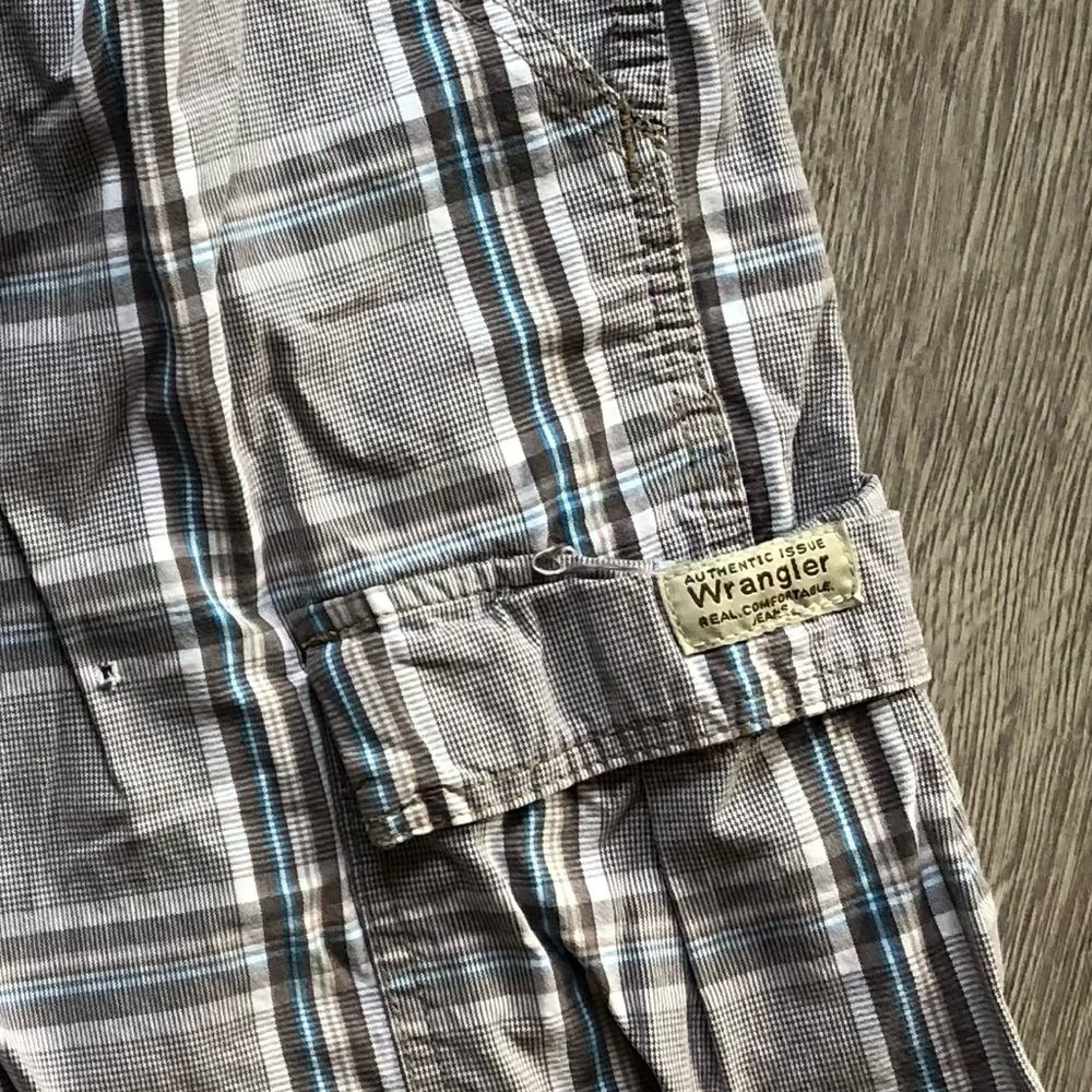 Wrangler Plaid Men’s Cargo Shorts