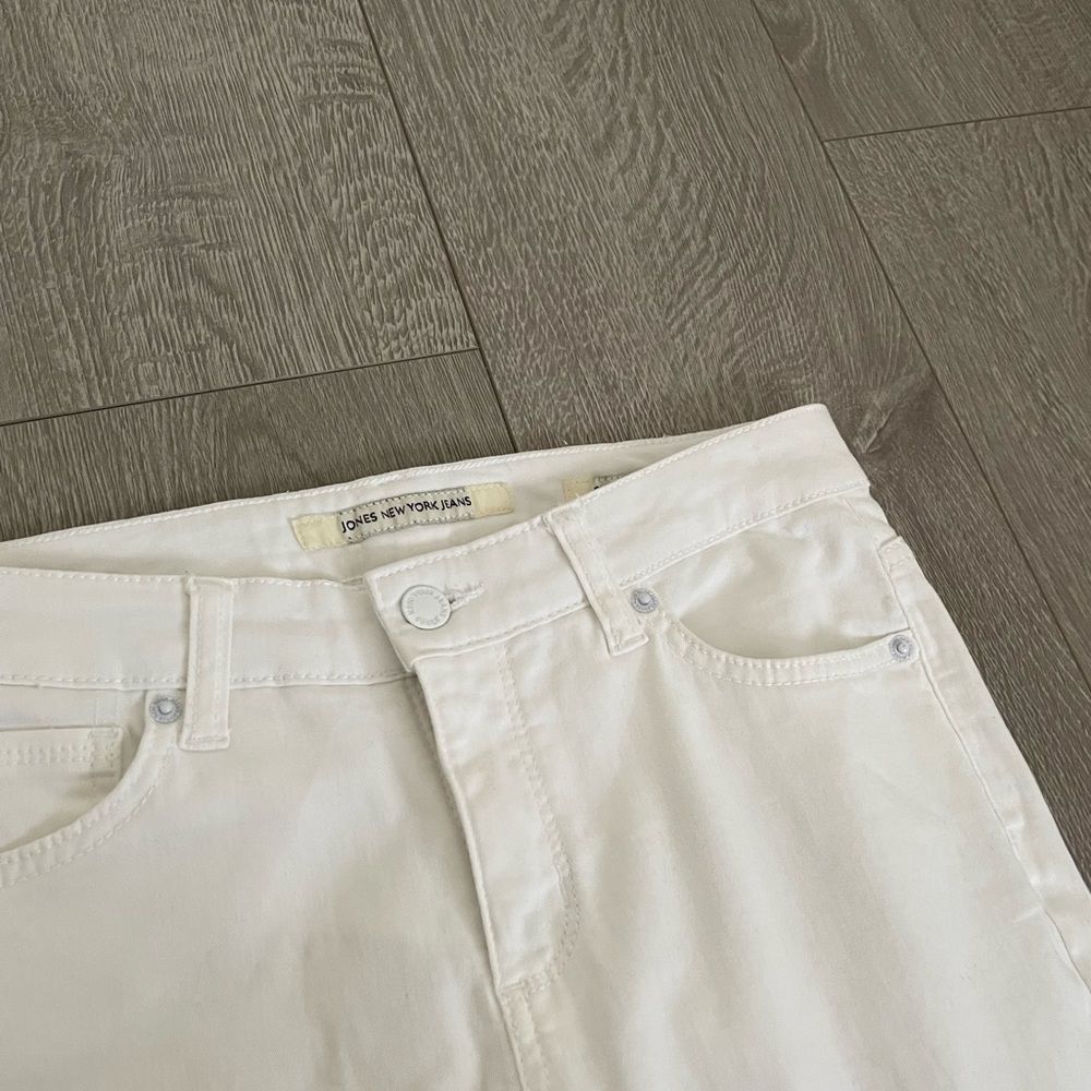 Jones New York White Denim Jeans