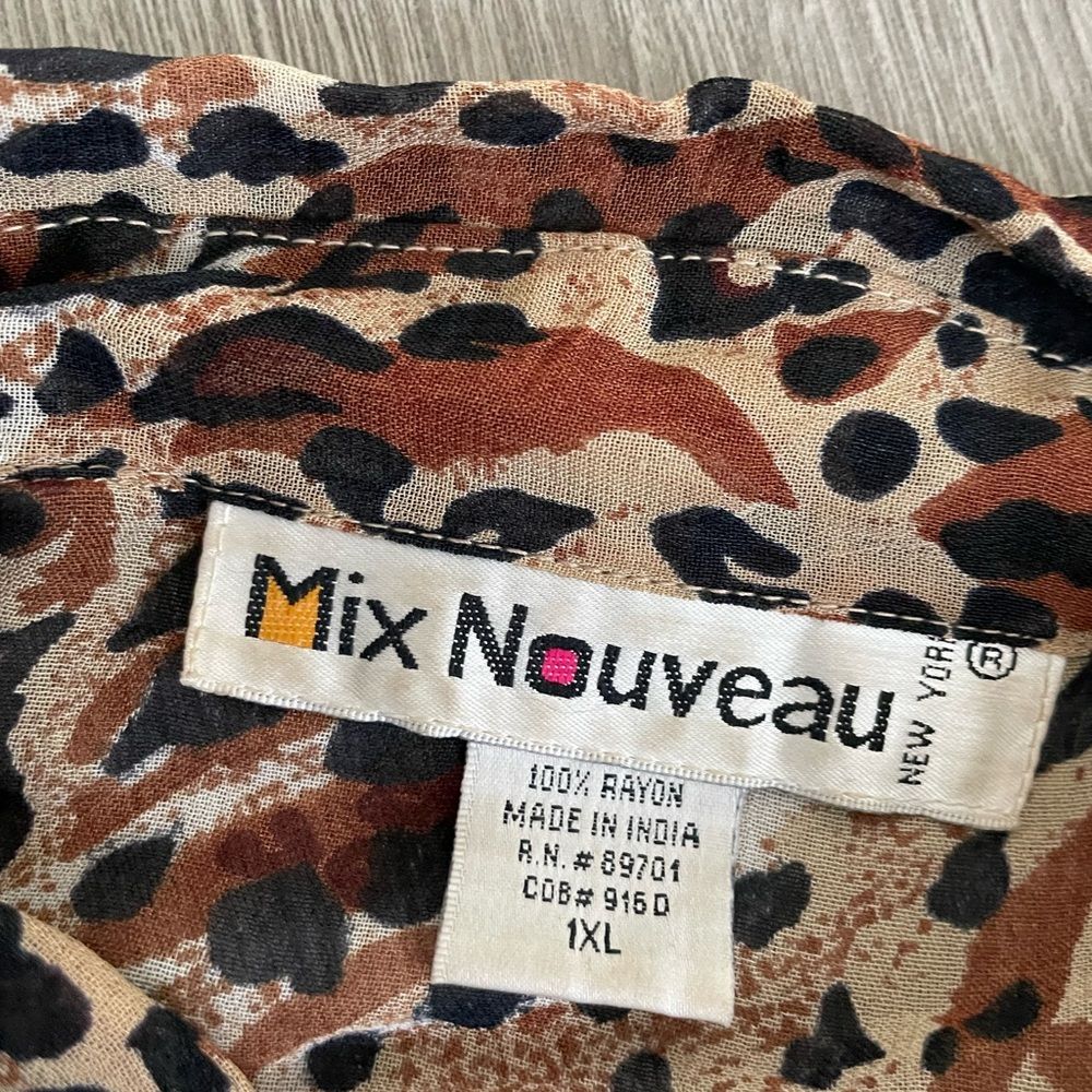 Mix Nouveau Cheetah Print Button Up Blouse Top