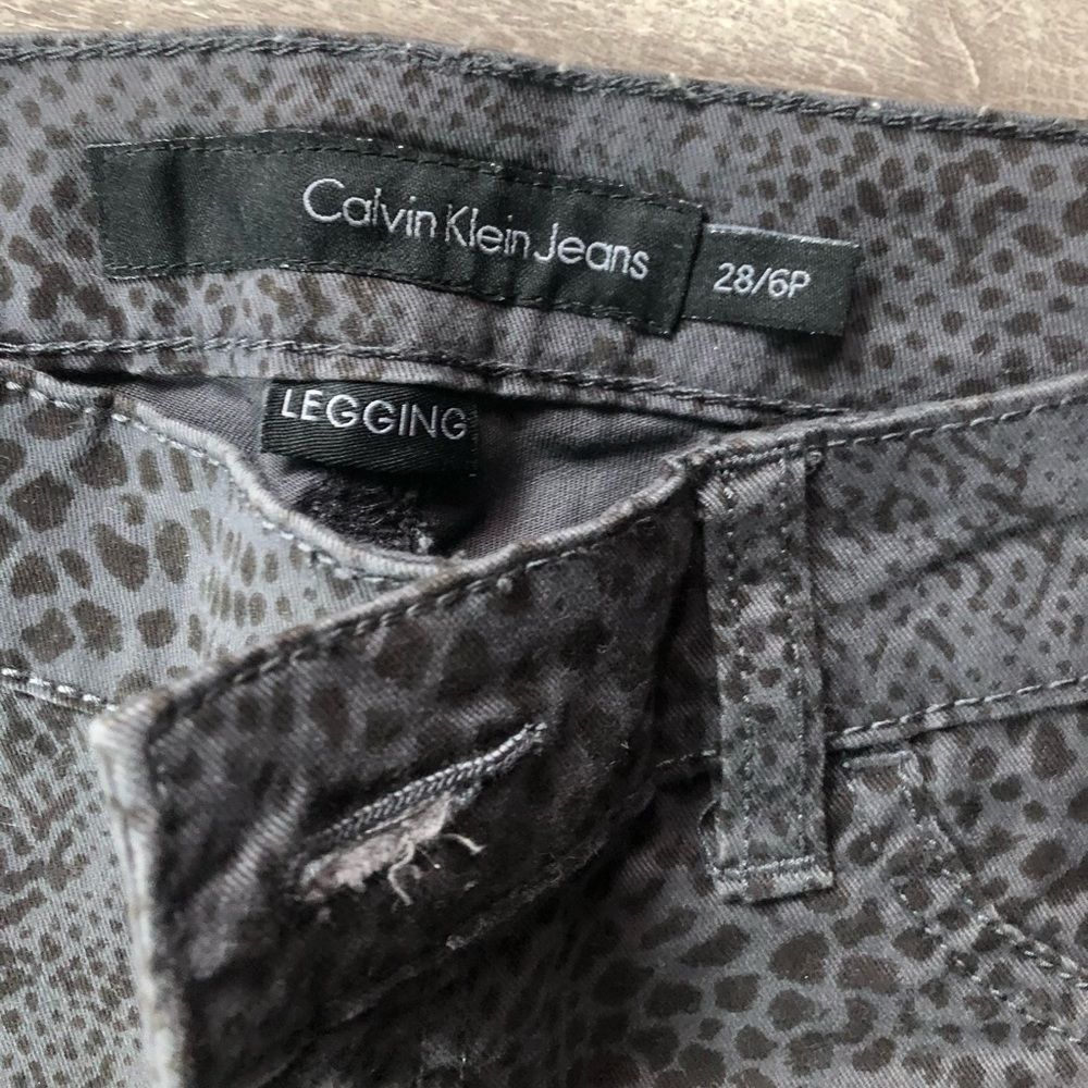 Calvin Klein Grey Ankmal Print Stretchy Denim Jeggings