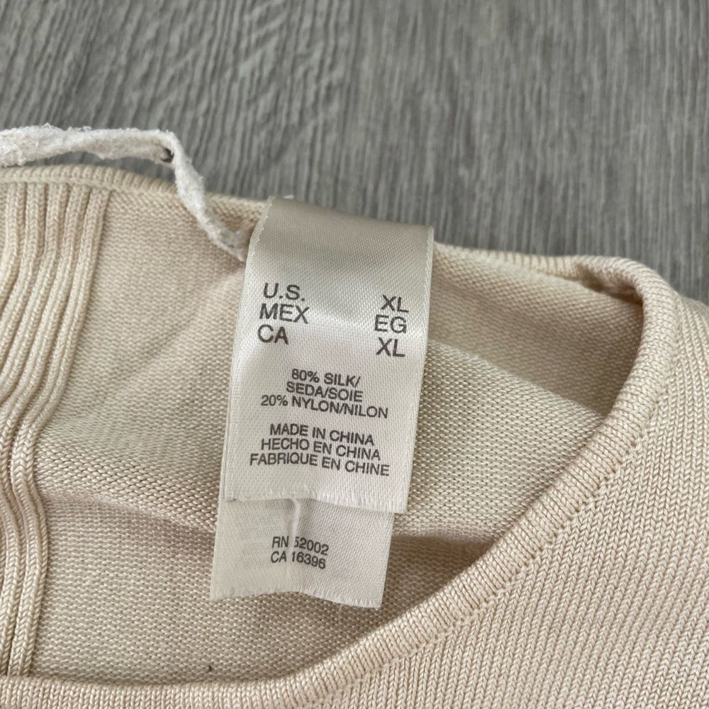 Macy’s Beige Long Sleeve Crewneck Knitted Sweater