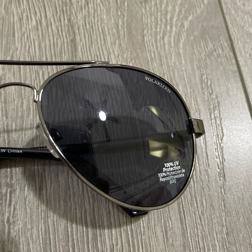 H&M Polarized Aviator Sunglasses