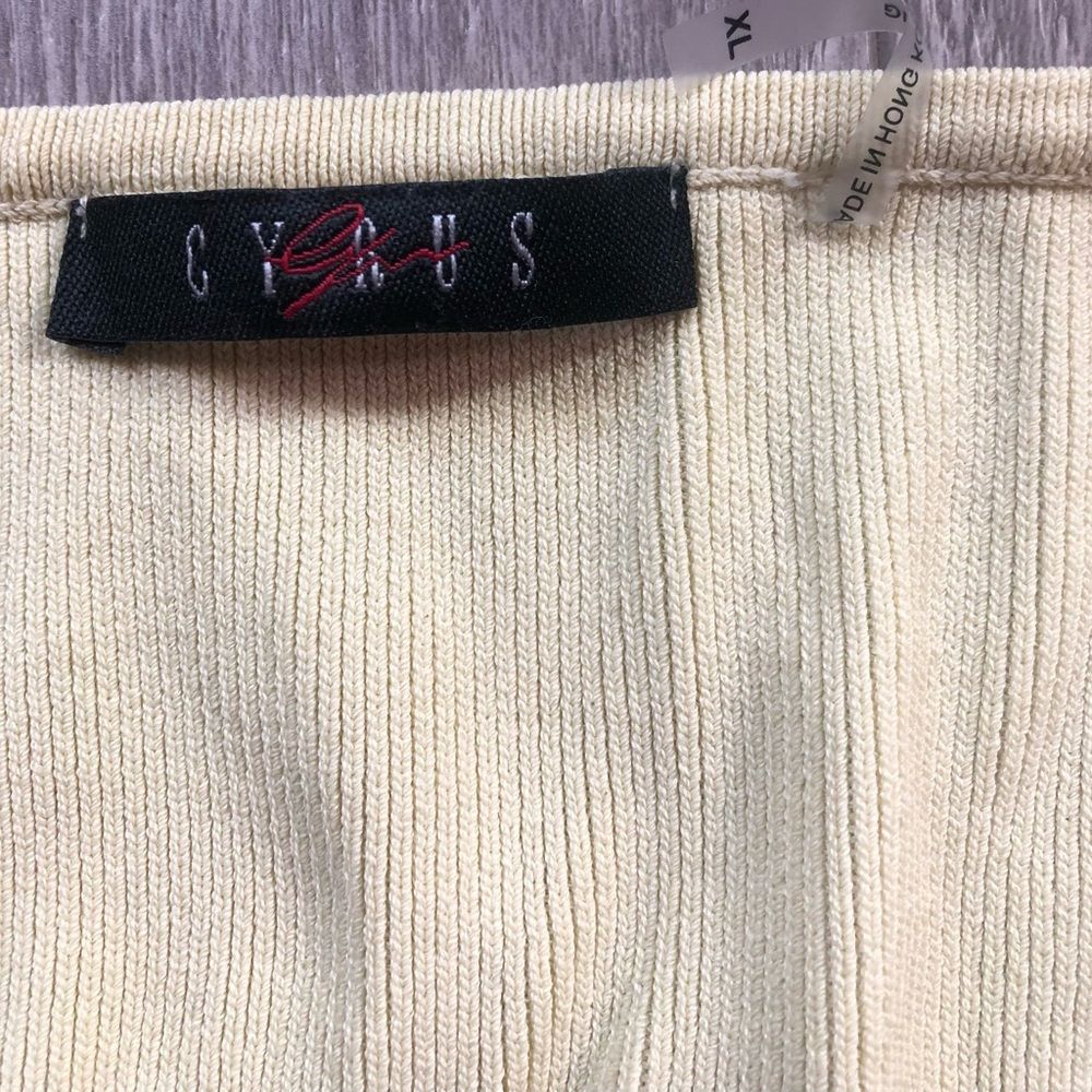 Cyrus Light Yellow Knitted Sweater