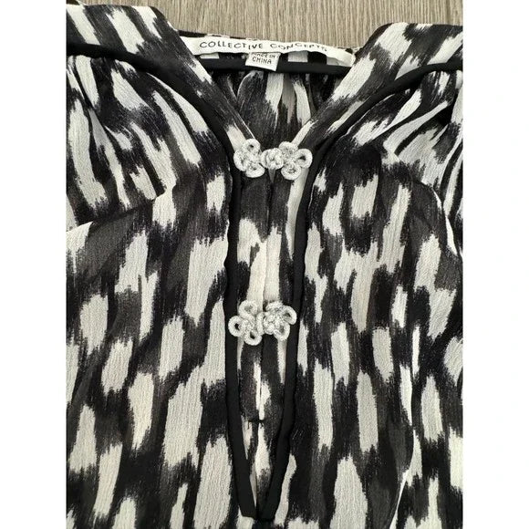 Collective Concepts Black and White Blouse Top